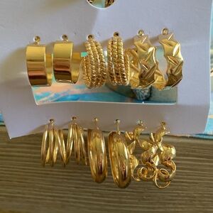6/$7- NEW Gold Tone Hoop Earrings